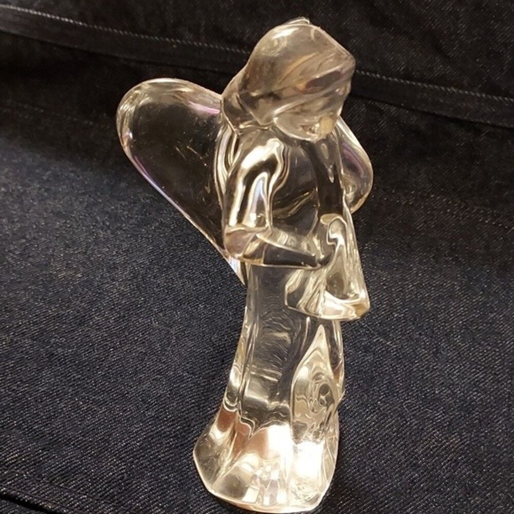 Baccarat crystal angel nativity collection mint condition signed